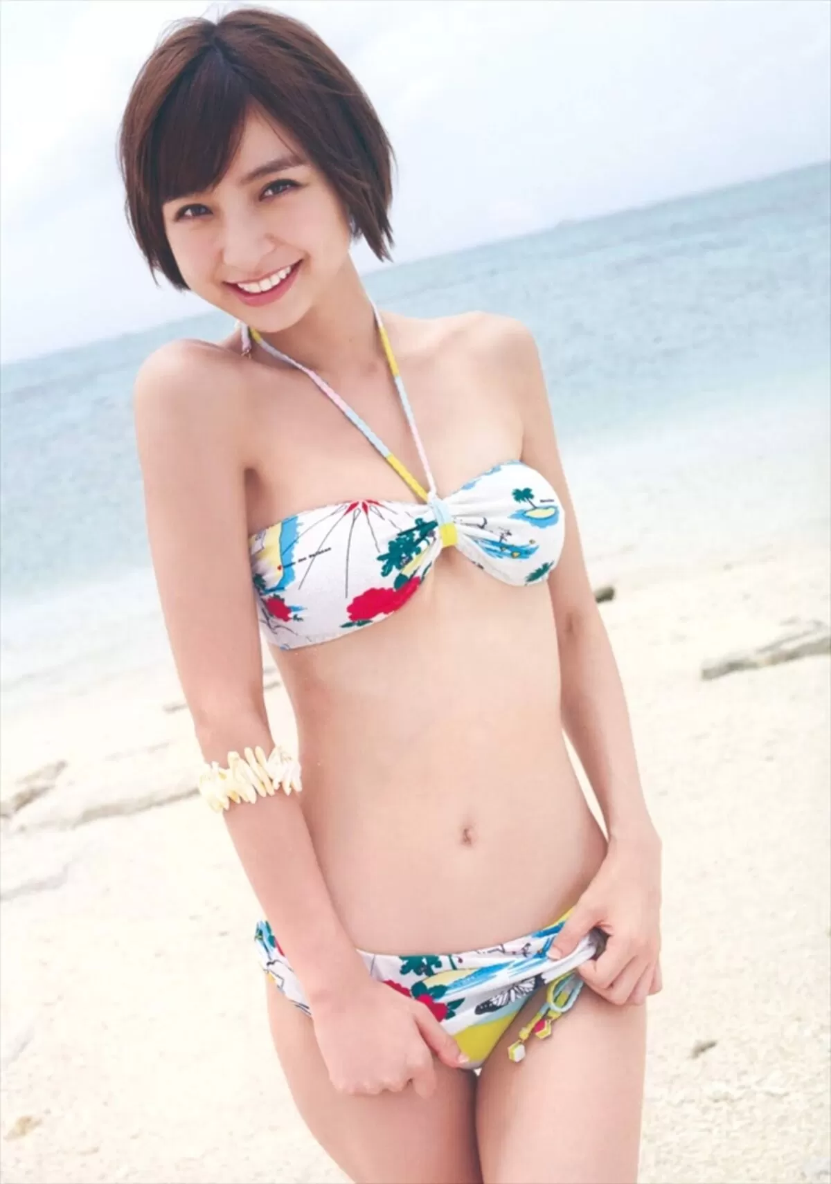 篠田麻里子エロ画像301