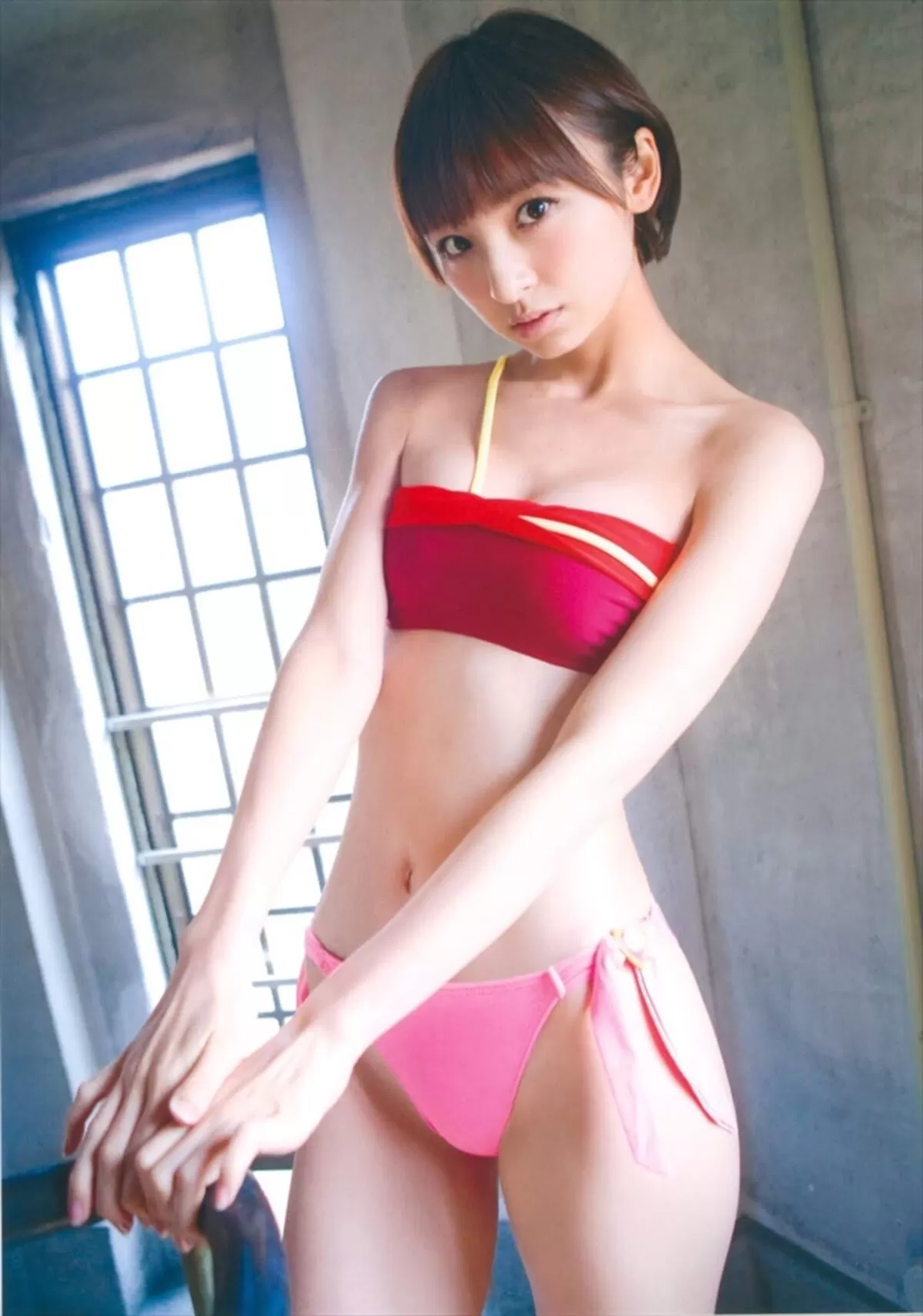 篠田麻里子エロ画像302