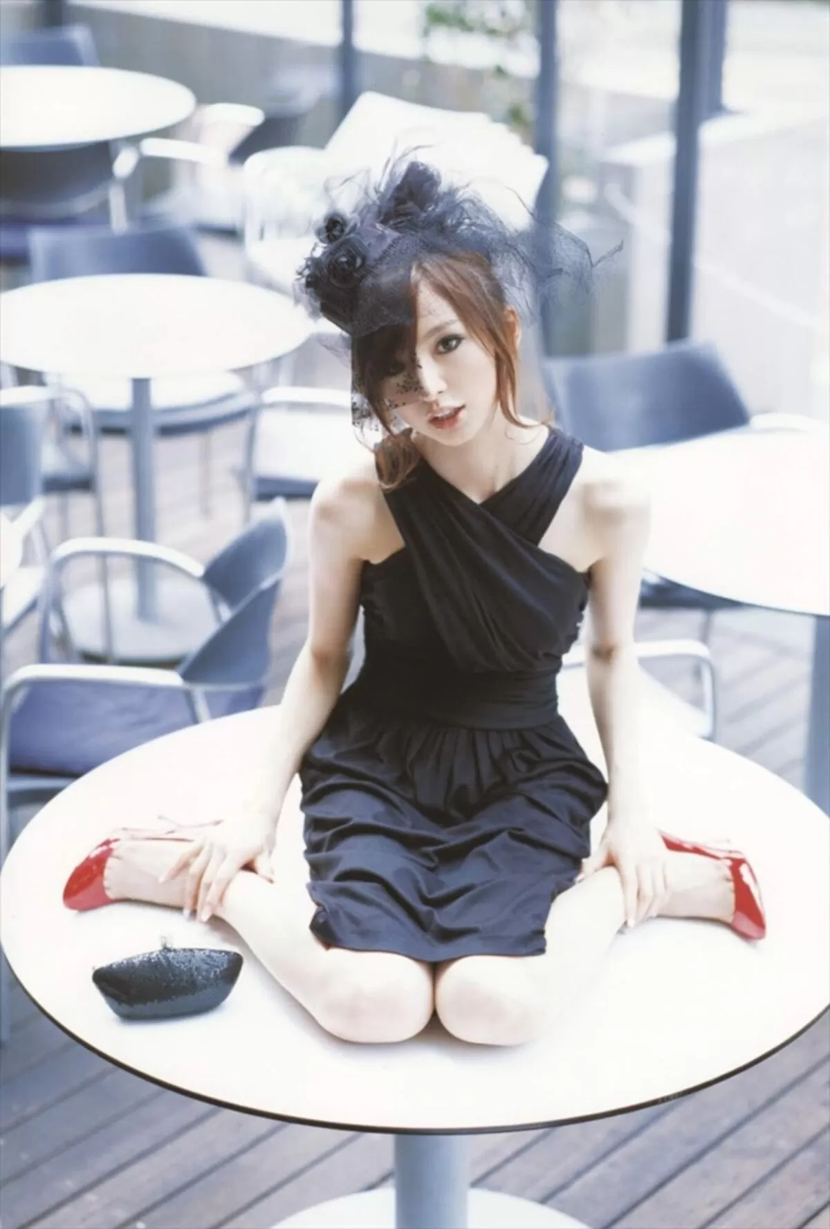 篠田麻里子エロ画像308