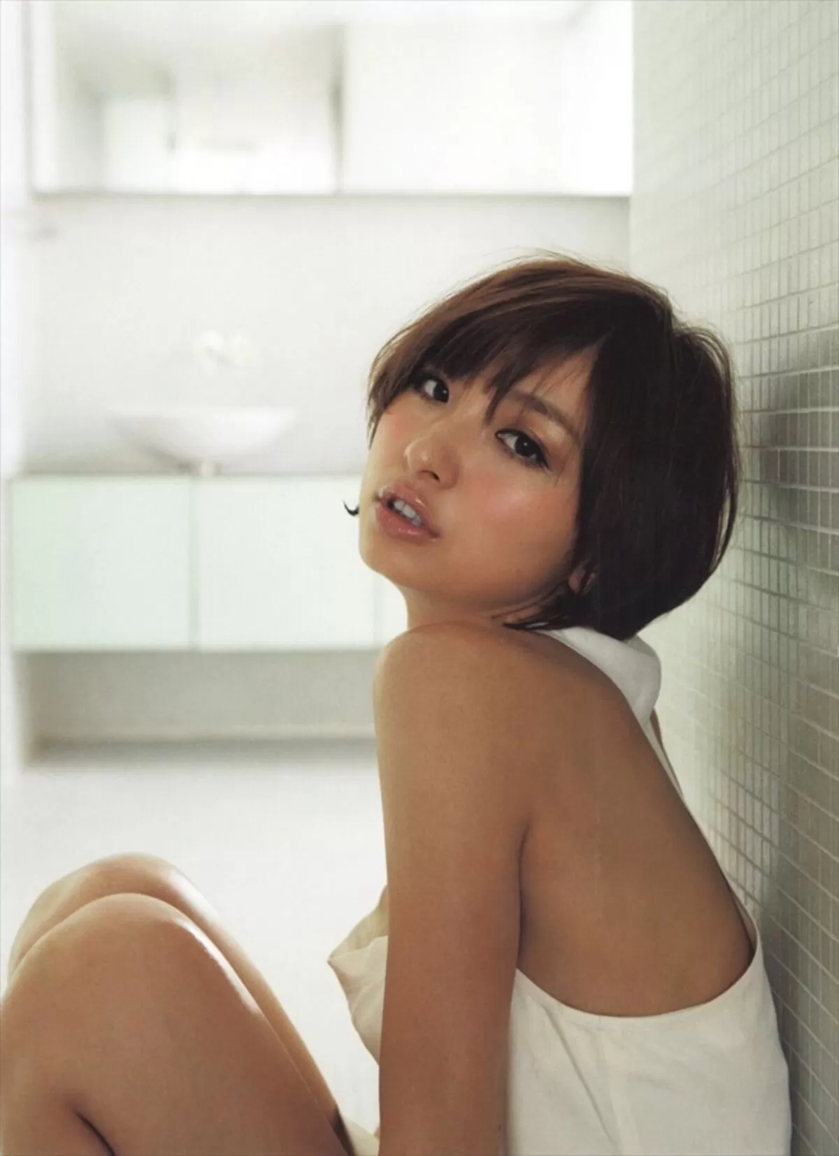 篠田麻里子エロ画像316