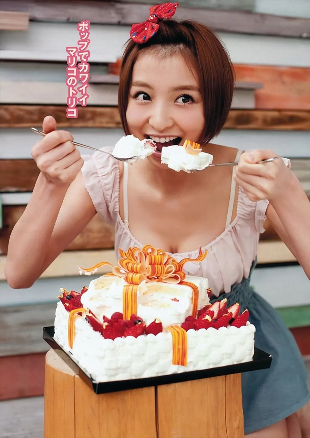 篠田麻里子エロ画像321