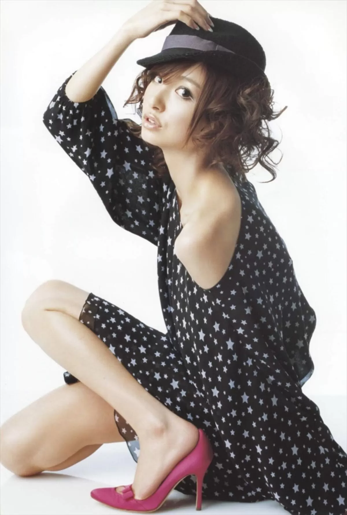 篠田麻里子エロ画像336