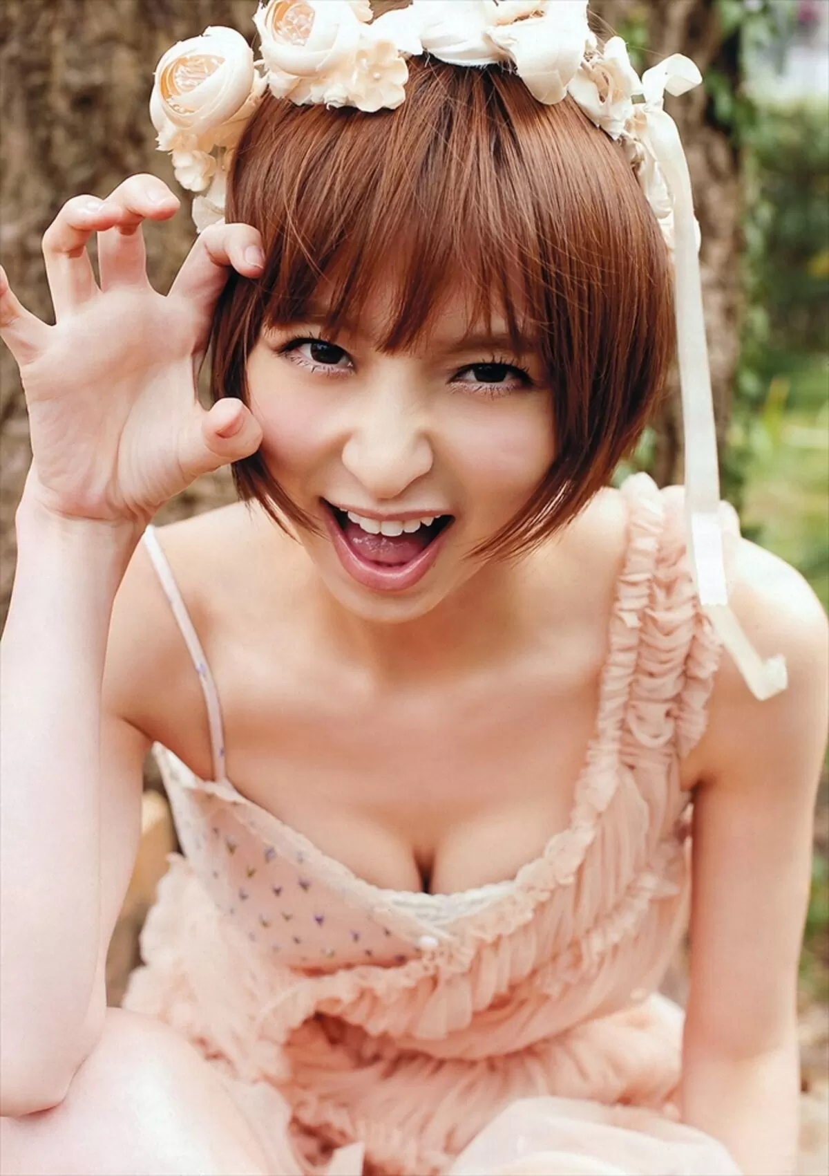 篠田麻里子エロ画像342