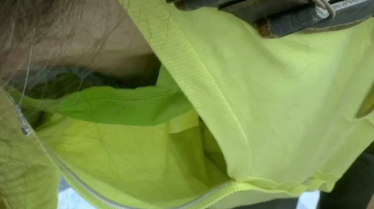 前屈み胸チラエロ画像061