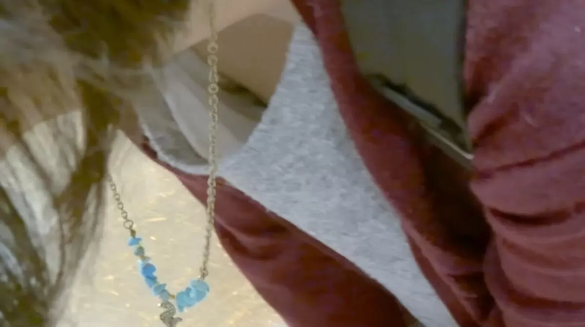 前屈み胸チラエロ画像073