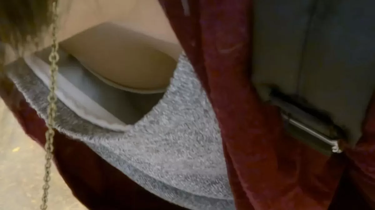 前屈み胸チラエロ画像074