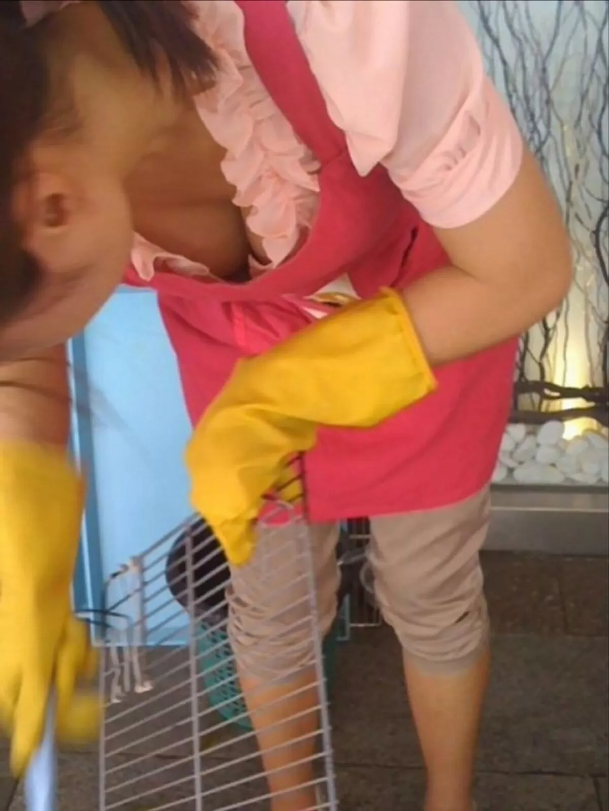 前屈み胸チラエロ画像196