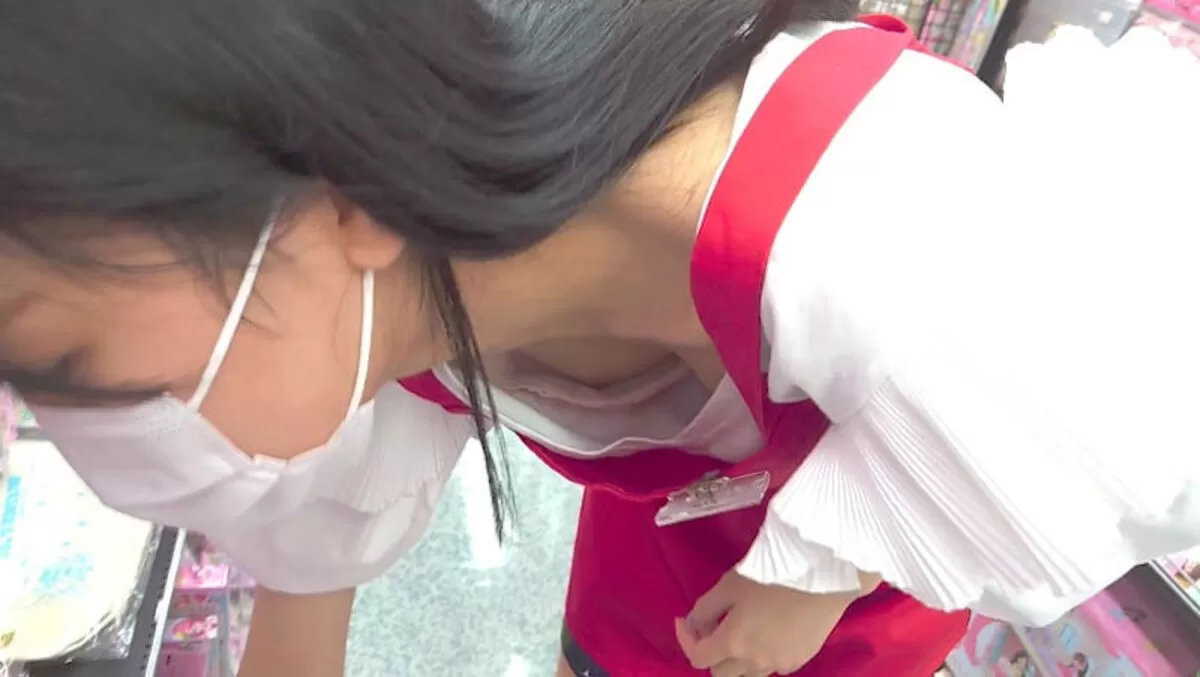 前屈み胸チラエロ画像210