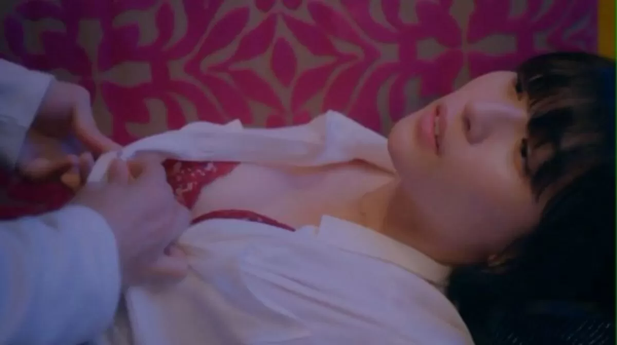 浅川梨奈エロ画像016