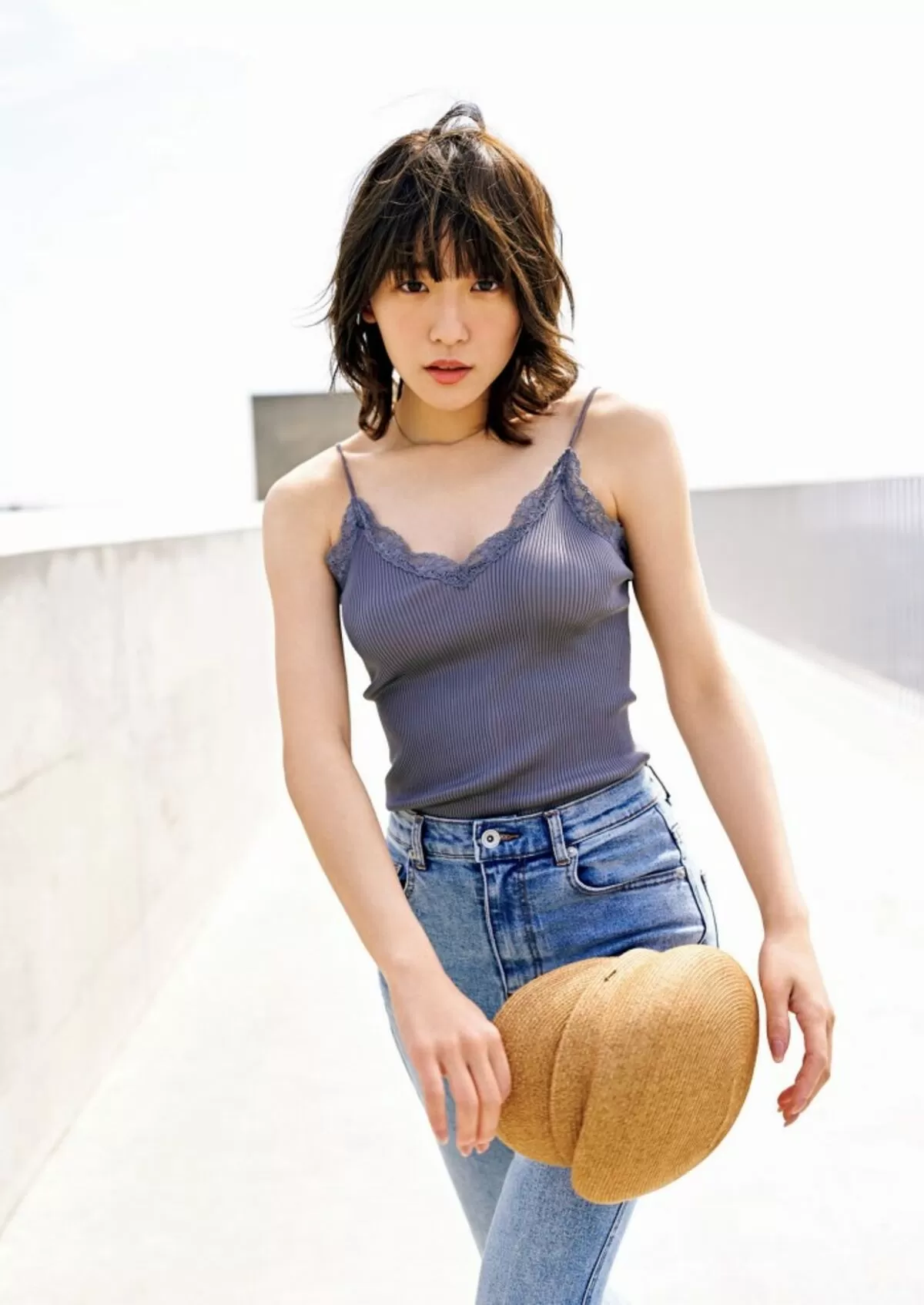 浅川梨奈エロ画像062