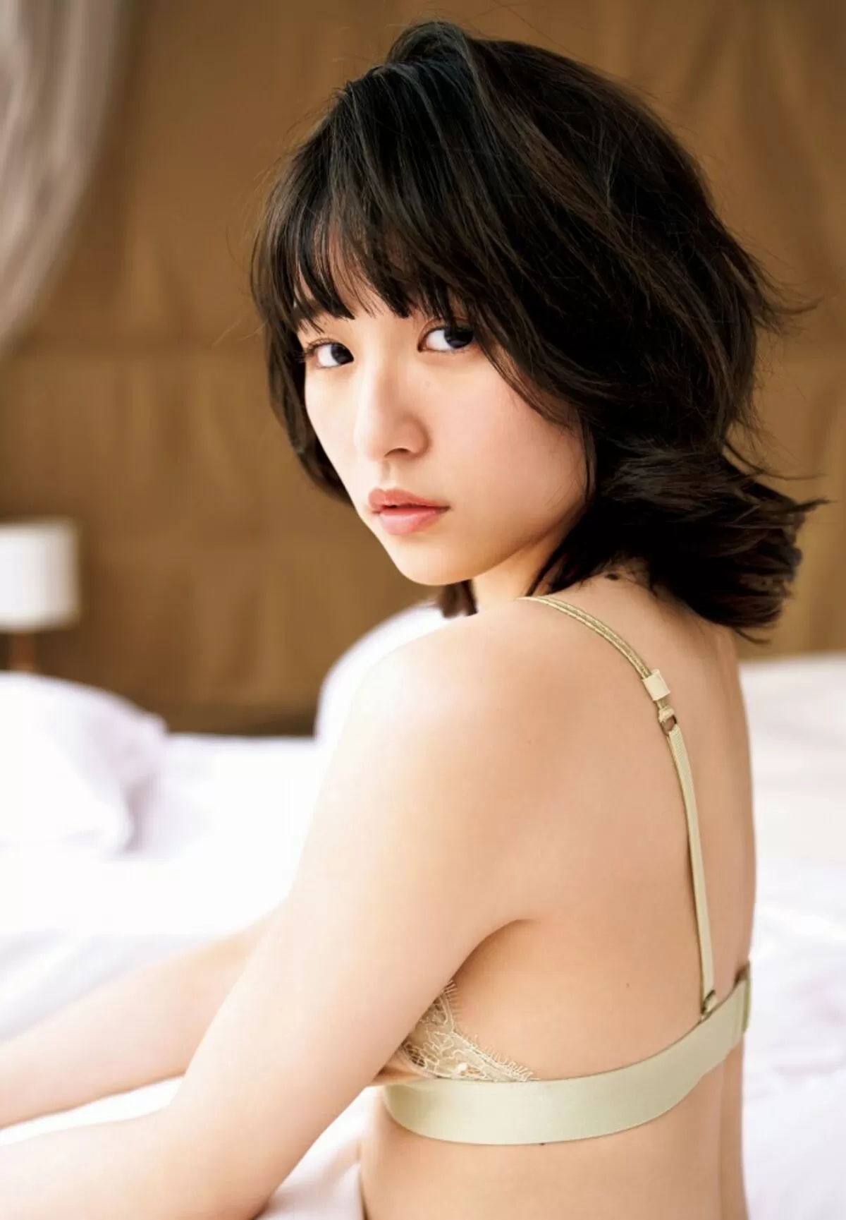 浅川梨奈エロ画像083