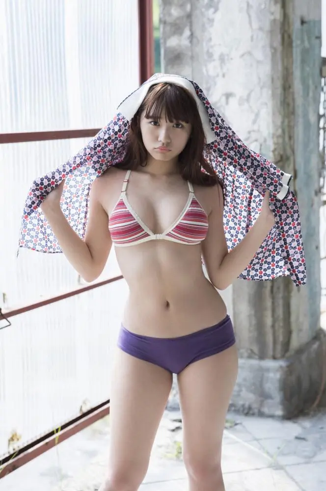 浅川梨奈エロ画像224