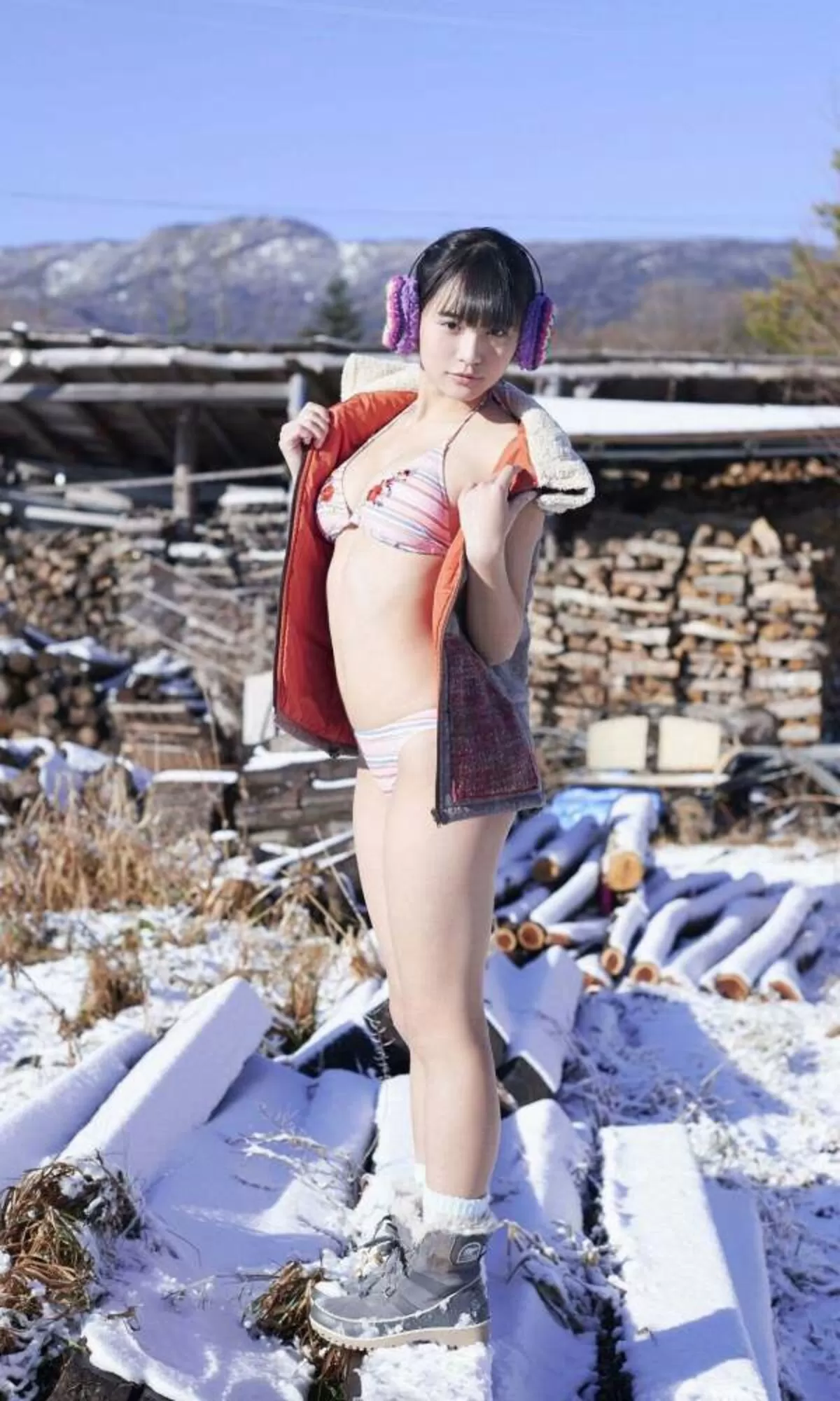 浅川梨奈エロ画像329