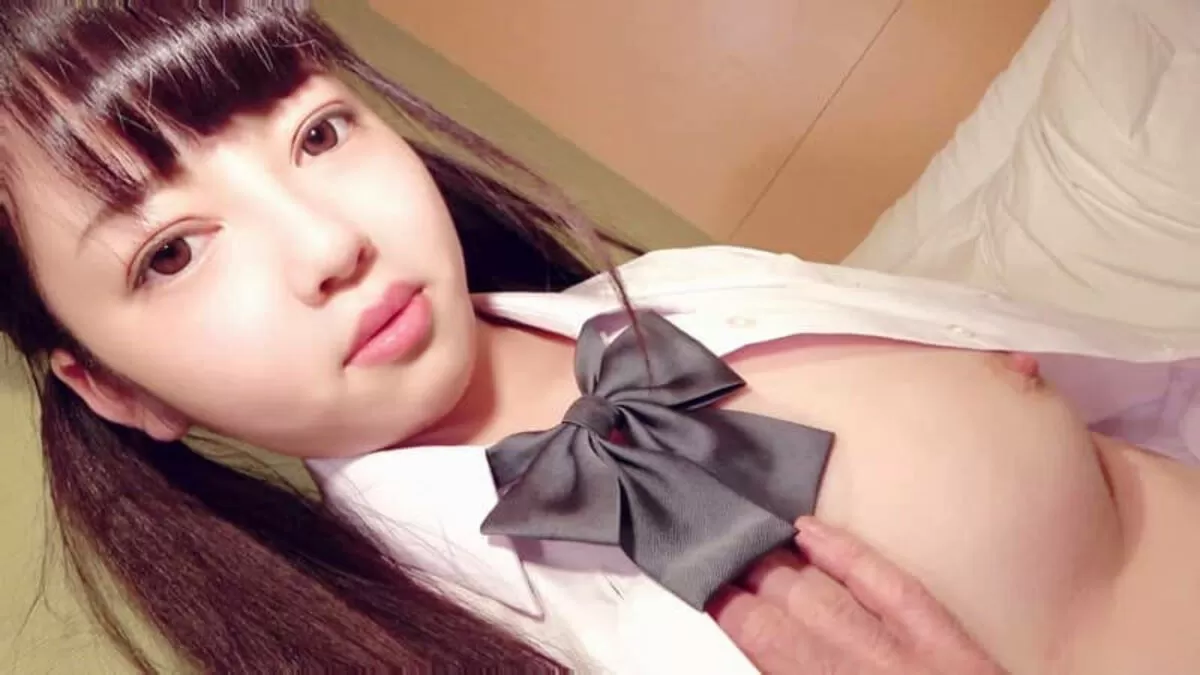 JKおっぱいエロ画像095