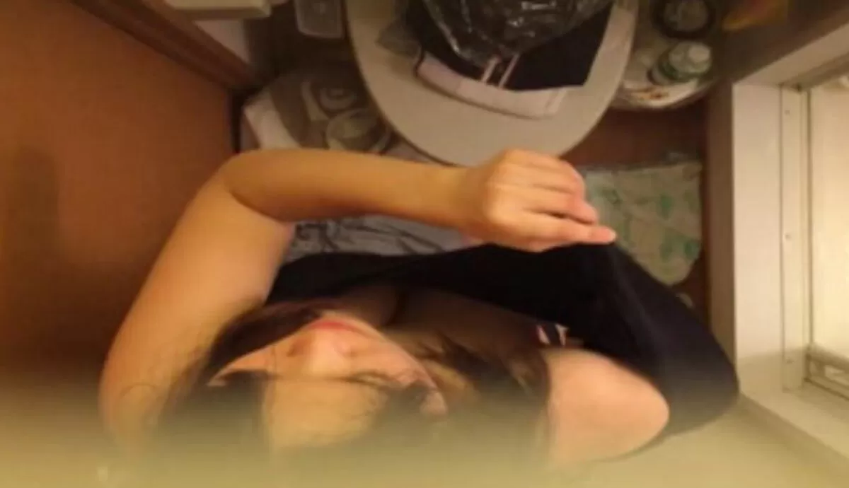 爆乳盗撮エロ画像048