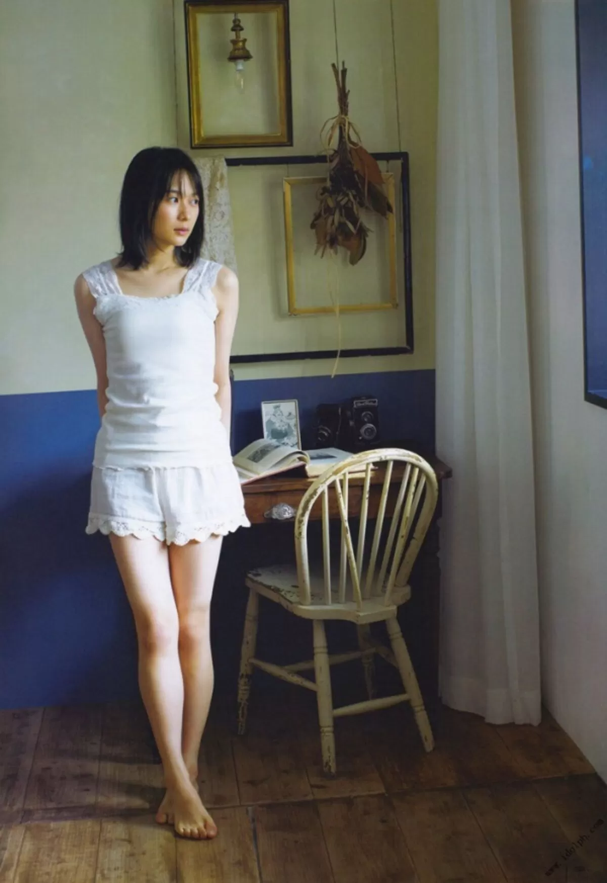 鈴木絢音エロ画像028