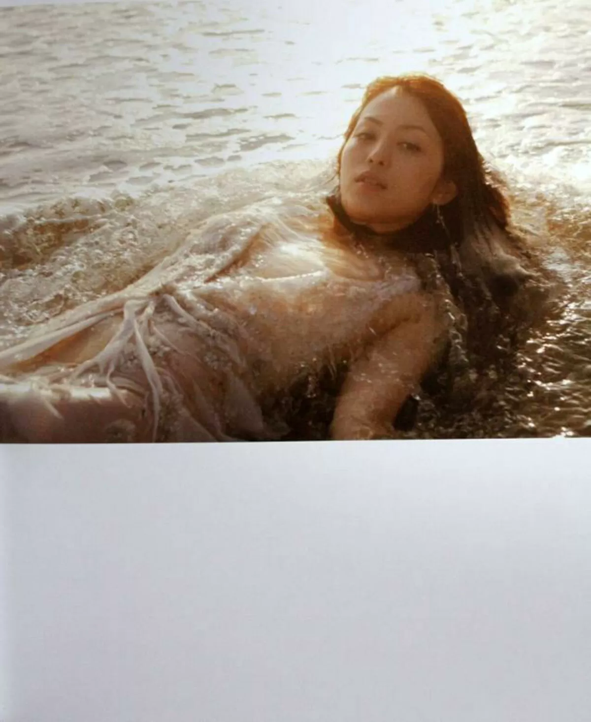 岩佐真悠子エロ画像045