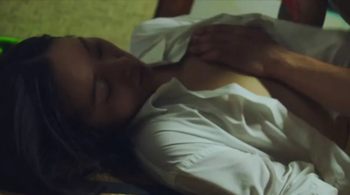 階戸瑠李エロ画像046