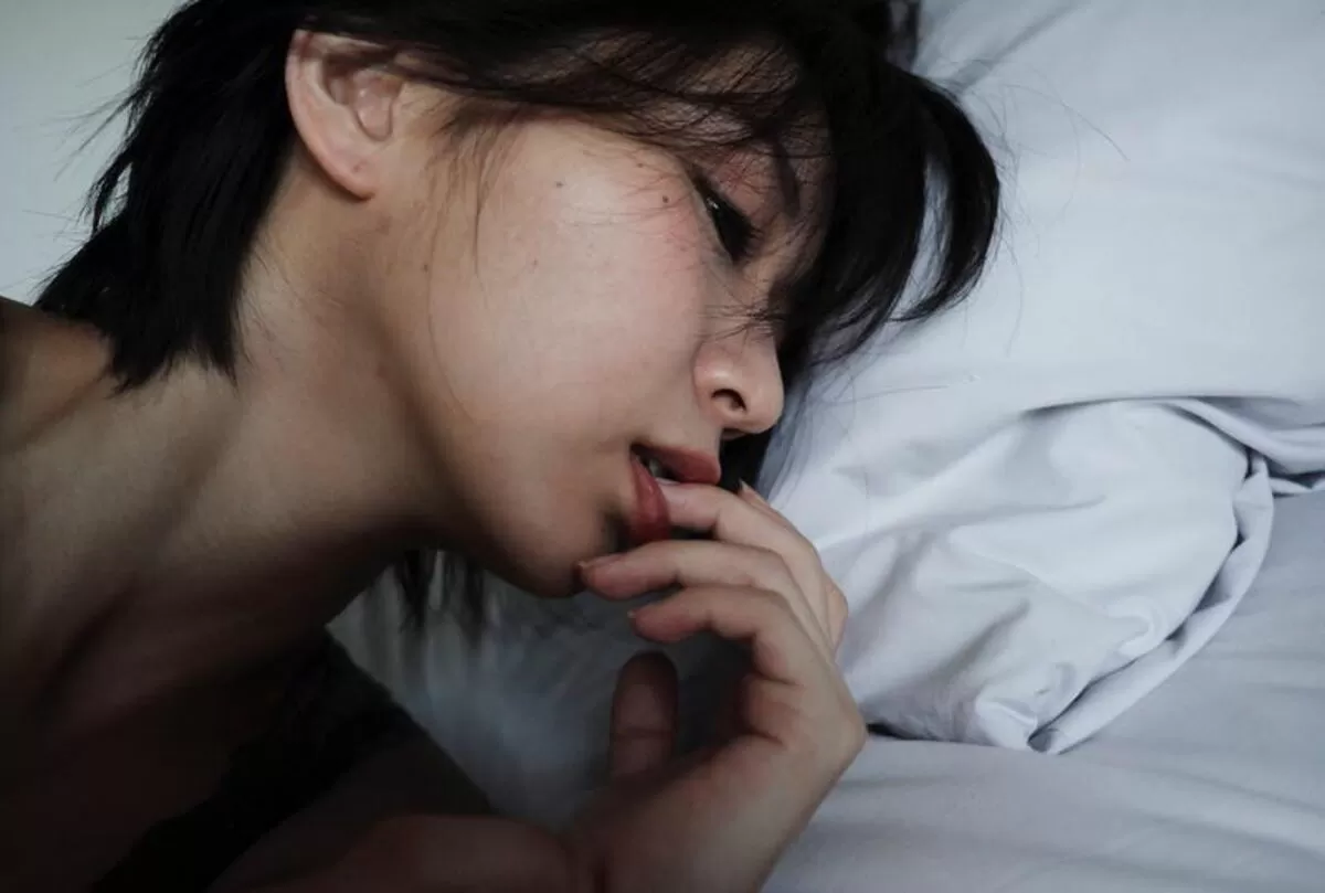 階戸瑠李エロ画像075