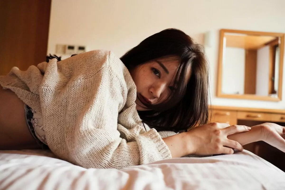 階戸瑠李エロ画像079