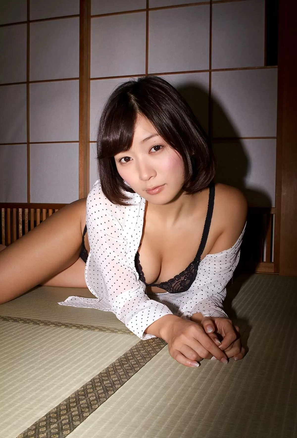 階戸瑠李エロ画像119