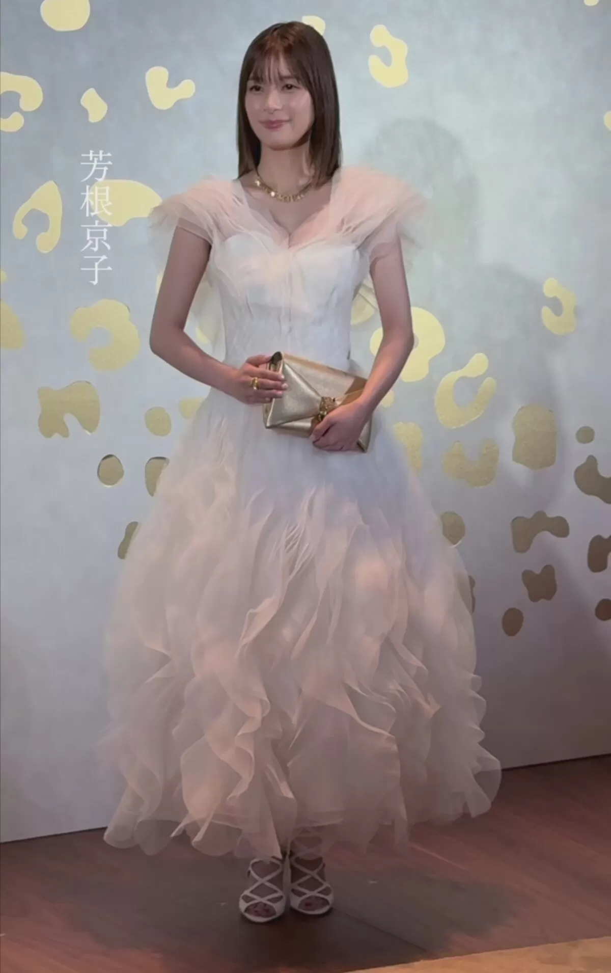 【画像】芳根京子、カルティエイベントで巨乳谷間ガッツリ解禁！008