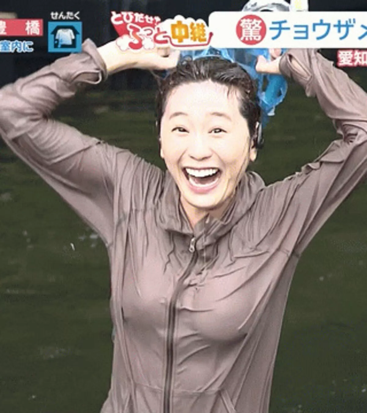 【画像】メ~テレ小松﨑花菜アナ、生中継でびしょ濡れおっぱい&乳輪透け疑惑www008