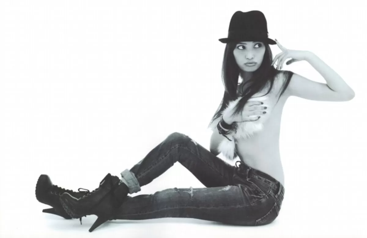 大政絢エロ画像008