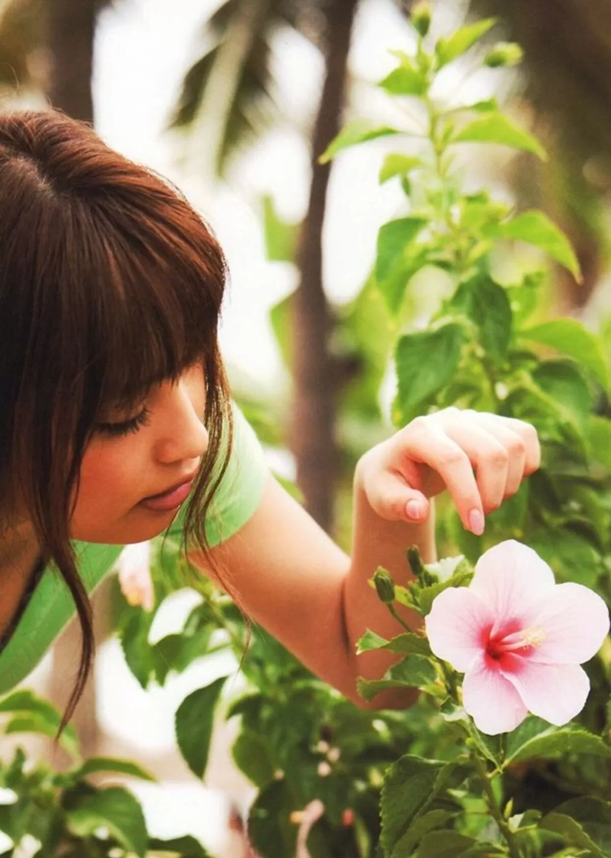 大政絢エロ画像044