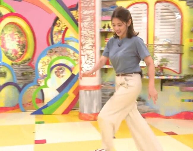【画像】NBS汾陽美樹アナがドリブルでおっぱいぶるんぶるん!さすがに揺れすぎているwww005
