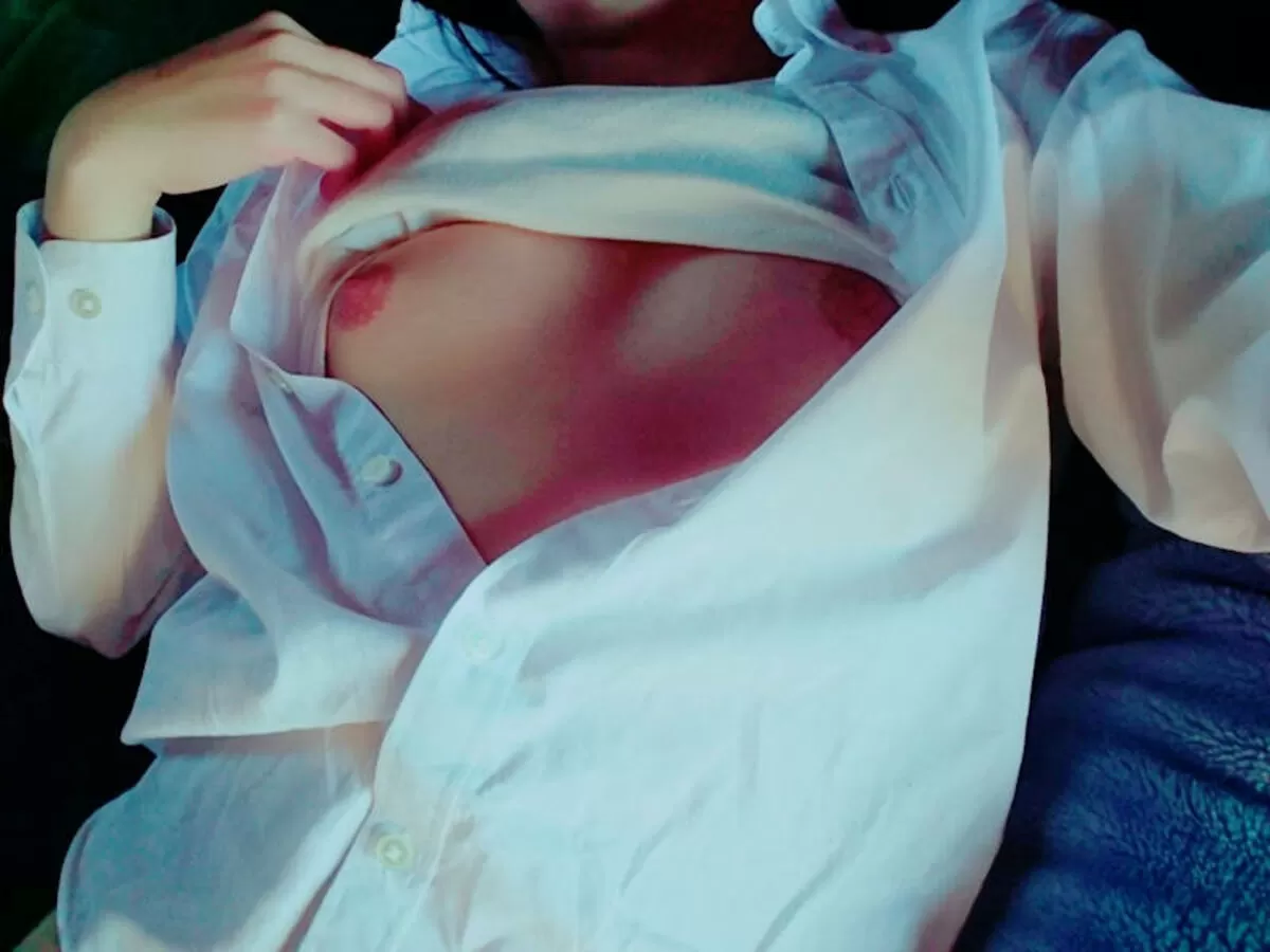 JKの乳首エロ画像060