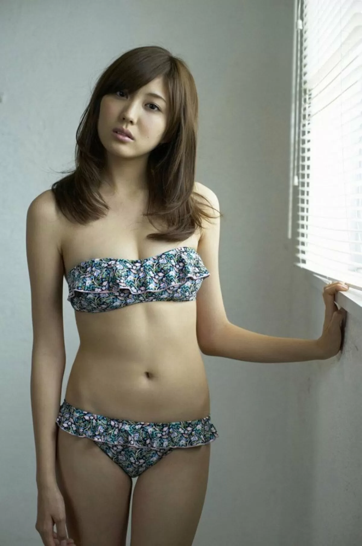 岩﨑名美エロ画像084