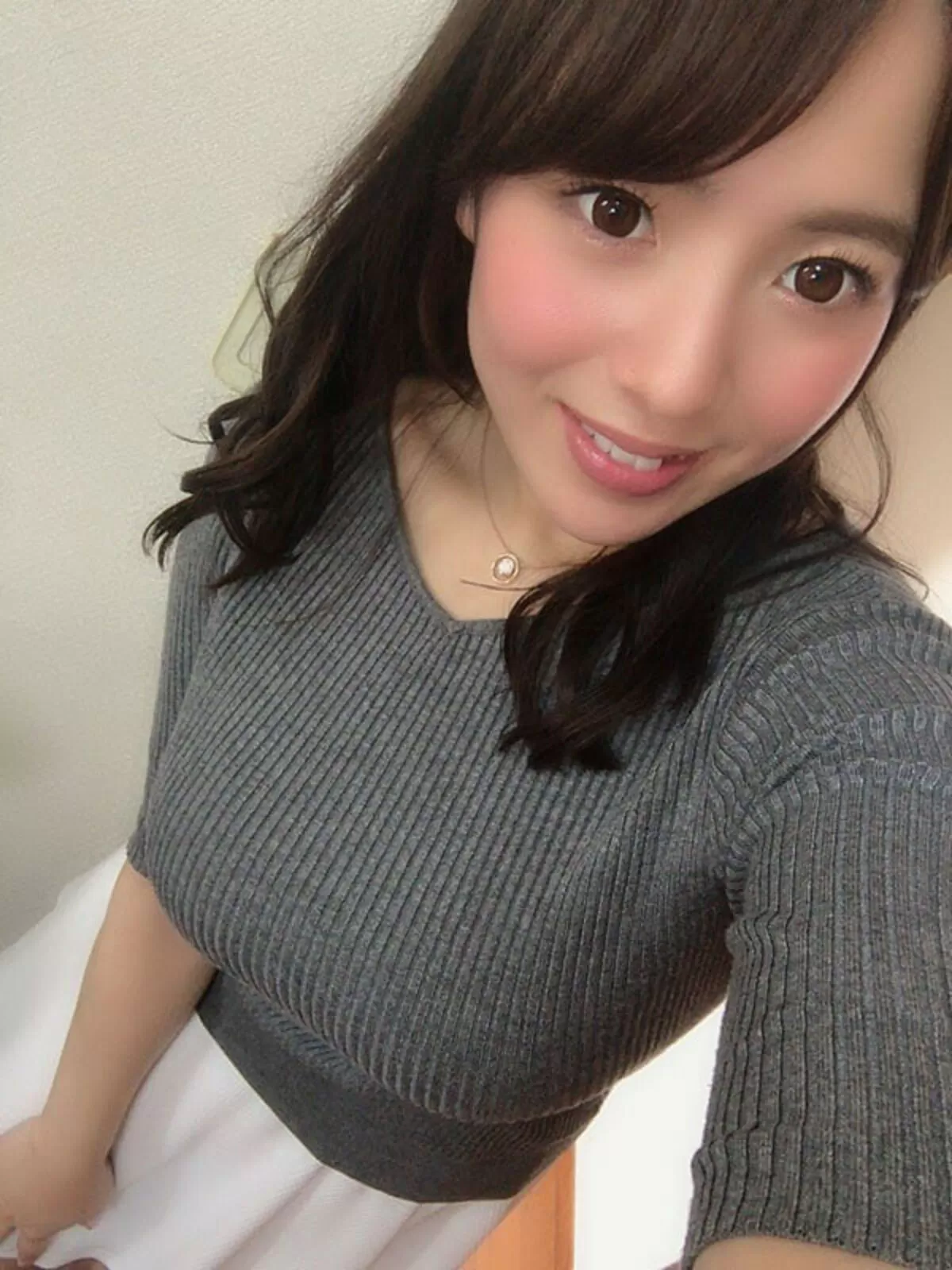 乳袋がくっきりなエロいおっぱい画像085