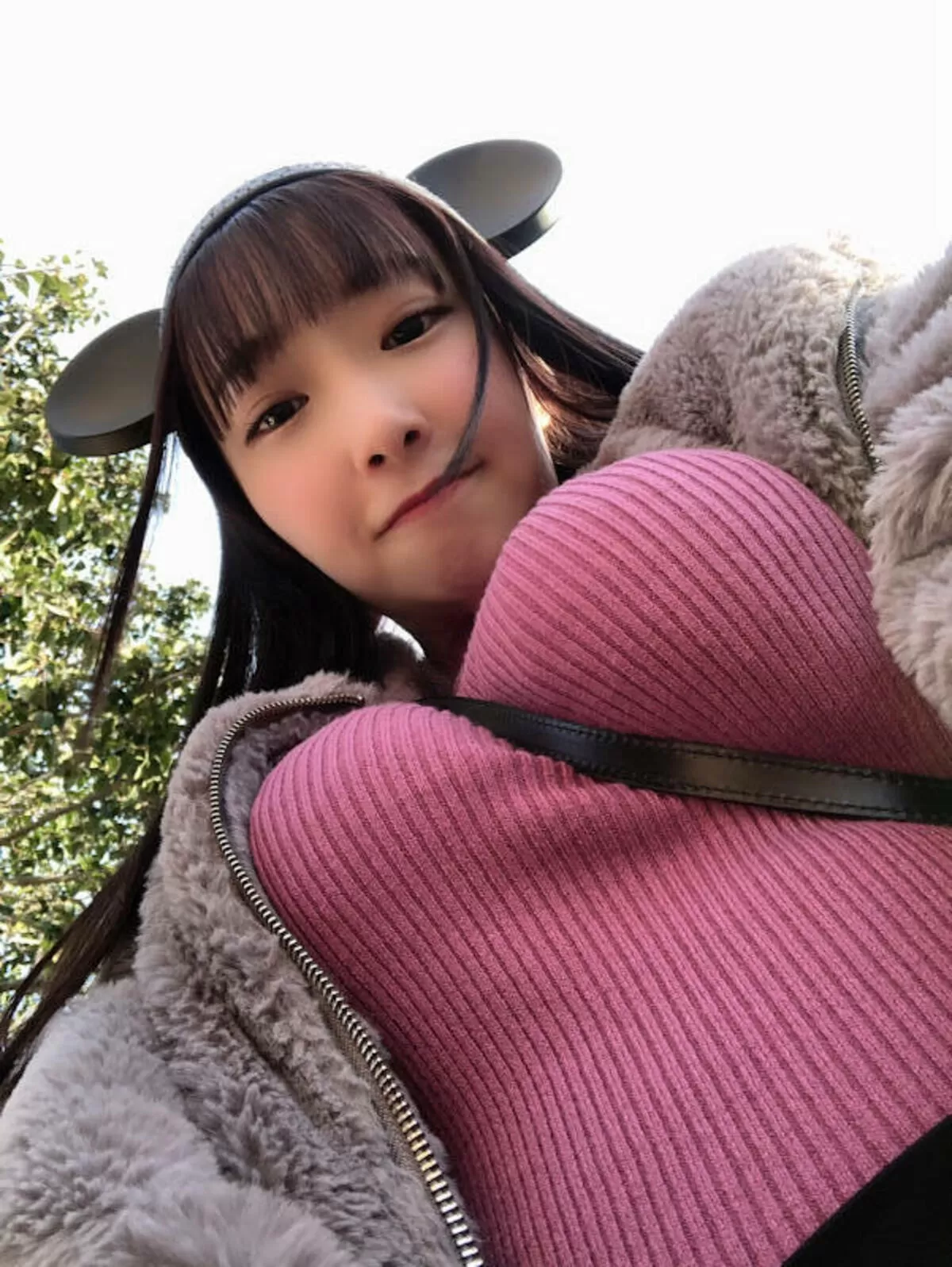 乳袋がくっきりなエロいおっぱい画像112