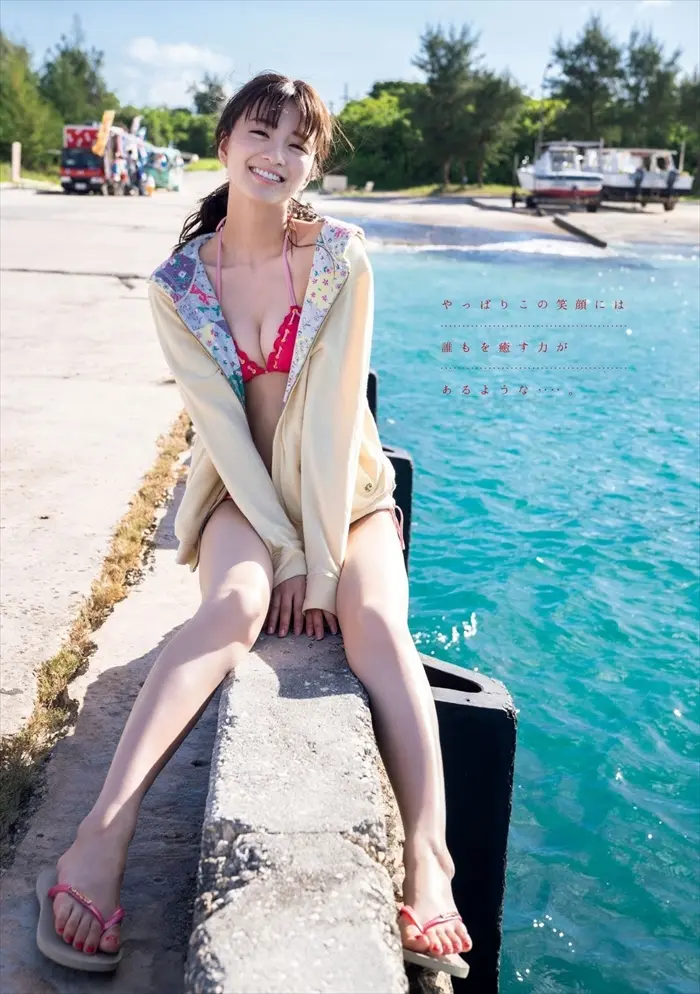 岡崎紗絵エロ画像032