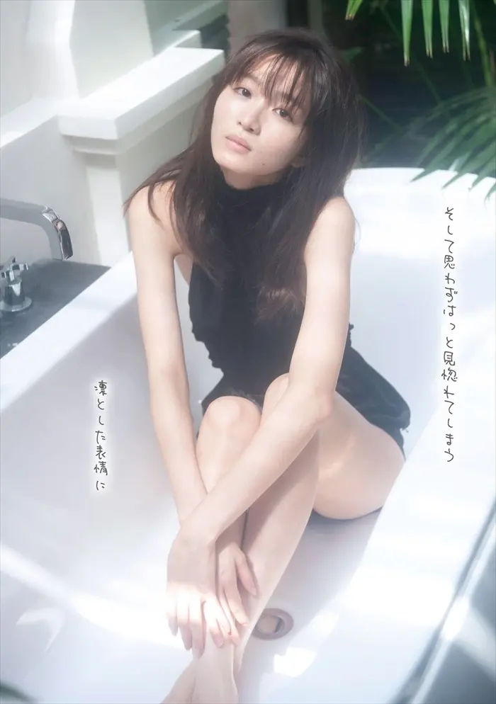 岡崎紗絵エロ画像100