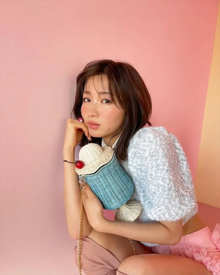 岡崎紗絵エロ画像159