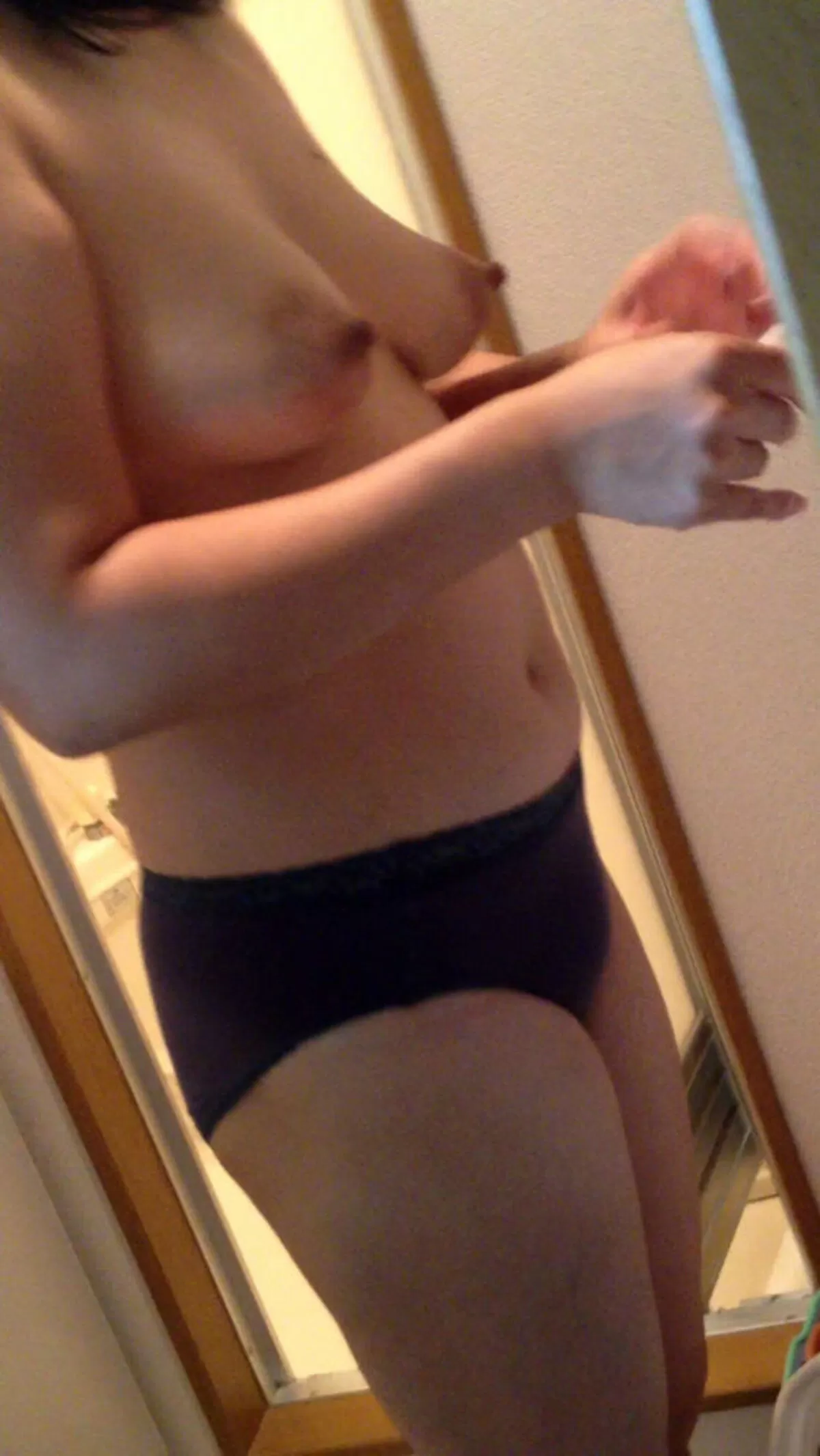 嫁のおっぱいエロ画像076