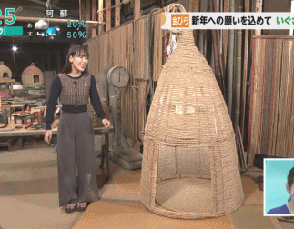 【画像5枚】NHKニュース熊本で山本未来アナの四つん這い着衣尻がエロすぎると話題にwww005