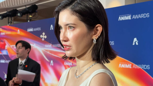 【画像24枚】モデル市川紗椰がクランチロール・アニメアワード2025で過激ドレス谷間おっぱい披露!019