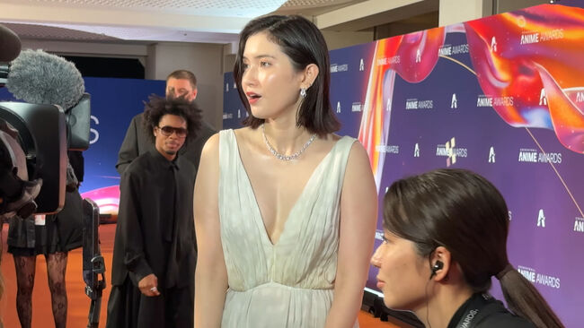 【画像24枚】モデル市川紗椰がクランチロール・アニメアワード2025で過激ドレス谷間おっぱい披露!022