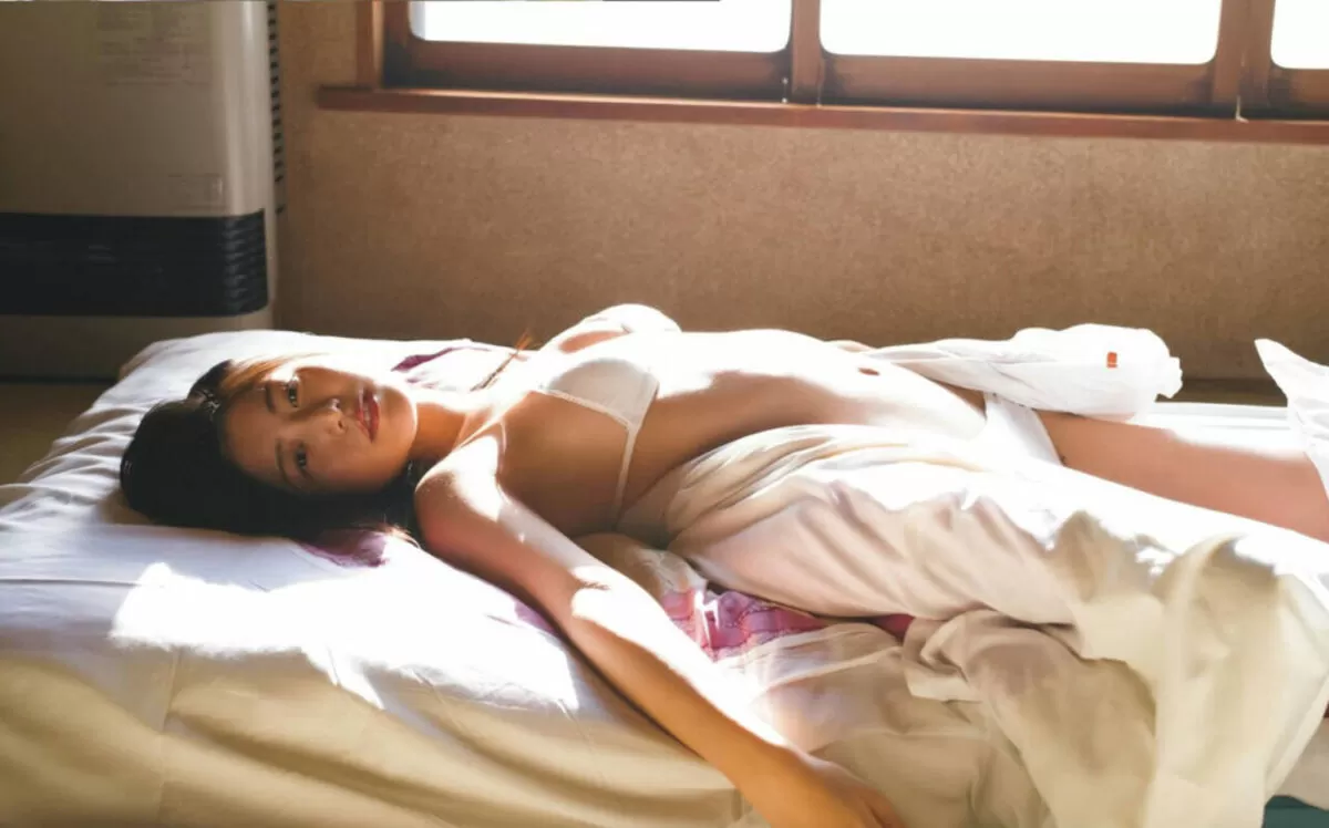 吉田莉桜エロ画像054