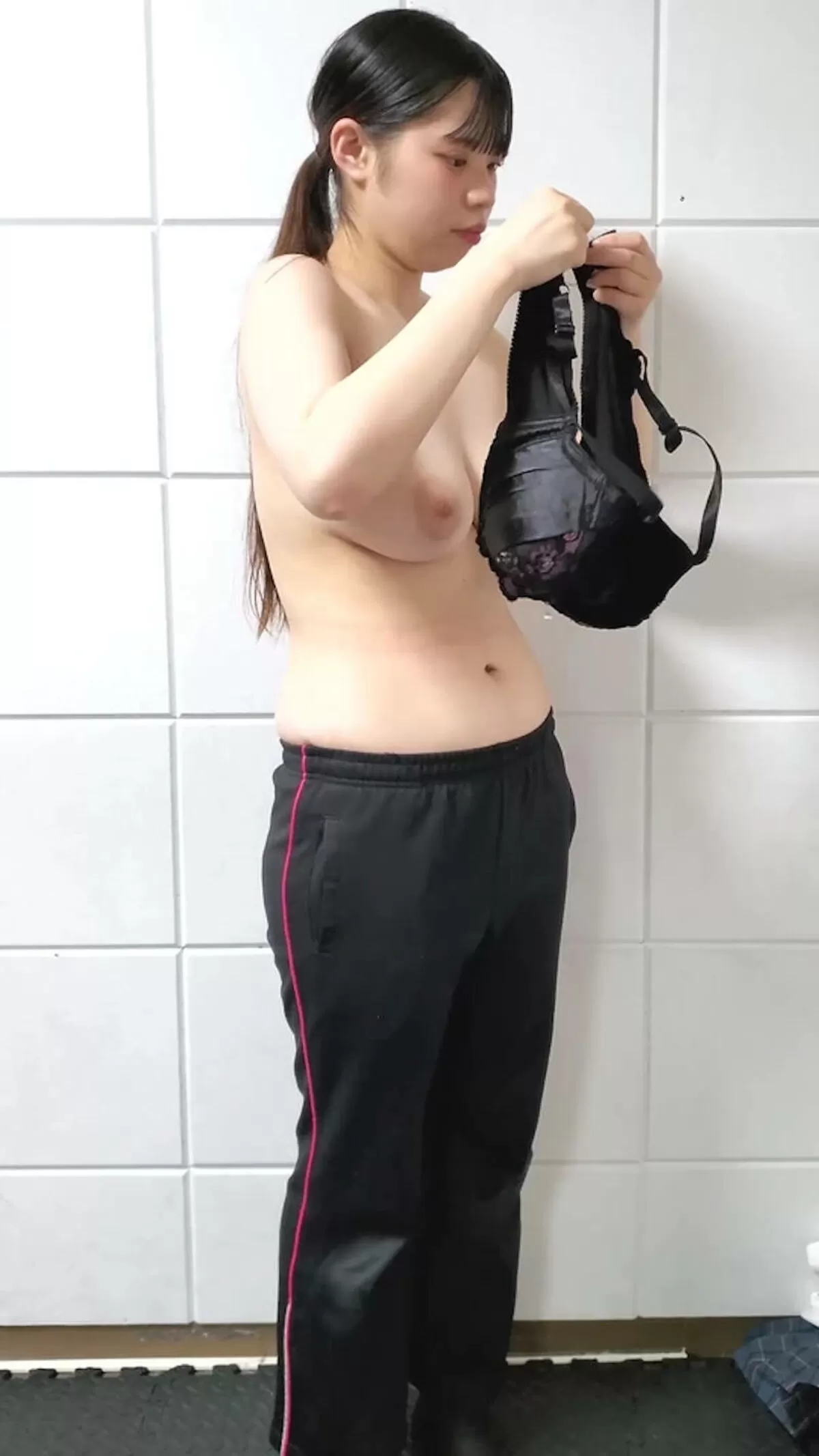 巨乳JDエロ画像056