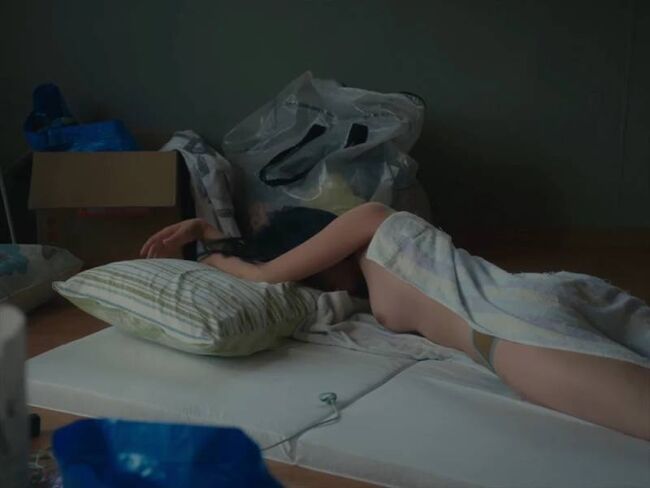 【画像5枚】NHK朝ドラ「あんぱん」に出演していた河合優実が過去映画で上半身ヌード解禁してた件！001