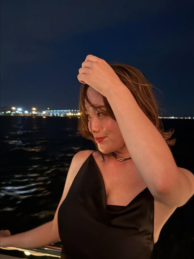 【画像9枚＋動画】筧美和子が横浜国際映画祭レッドカーペットで前屈み巨乳谷間おっぱい晒し！009