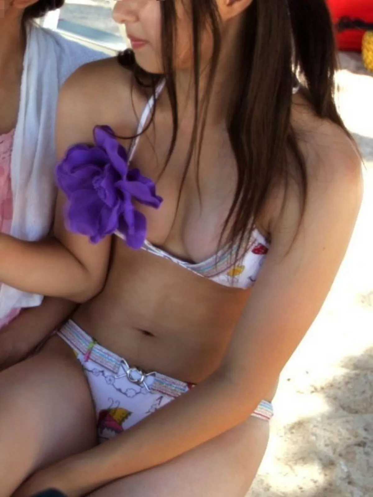 貧乳水着エロ画像007