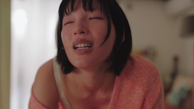 【画像18枚】聖ラブサバイバーズ第1話で元E-girls石井杏奈が後背位谷間見せ濡れ場！002