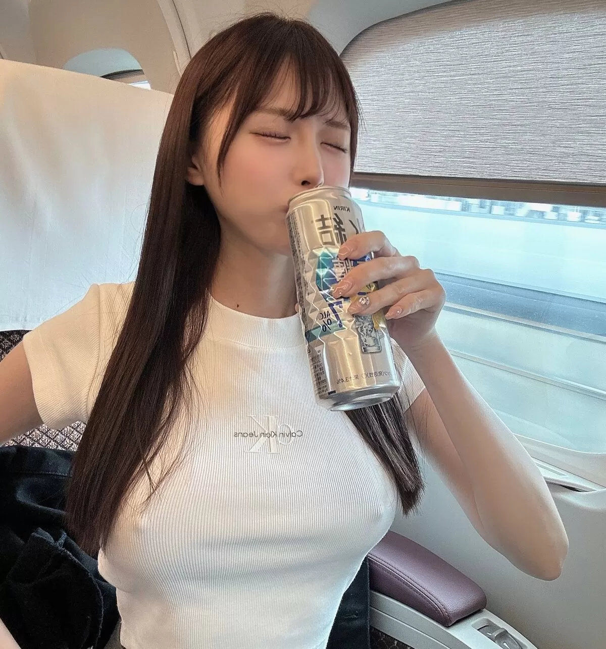 ノーブラエロ画像021