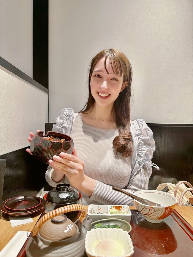 【画像7枚】静岡朝日テレビアナウンサー佐々木沙羅が着衣巨乳自撮り投稿で乳好きがざわつく004