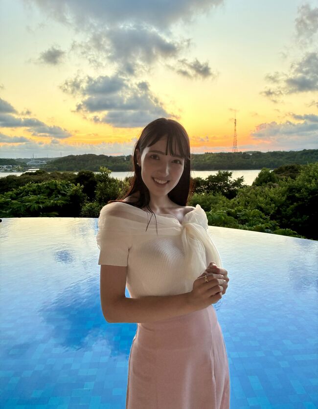 【画像7枚】静岡朝日テレビアナウンサー佐々木沙羅が着衣巨乳自撮り投稿で乳好きがざわつく006